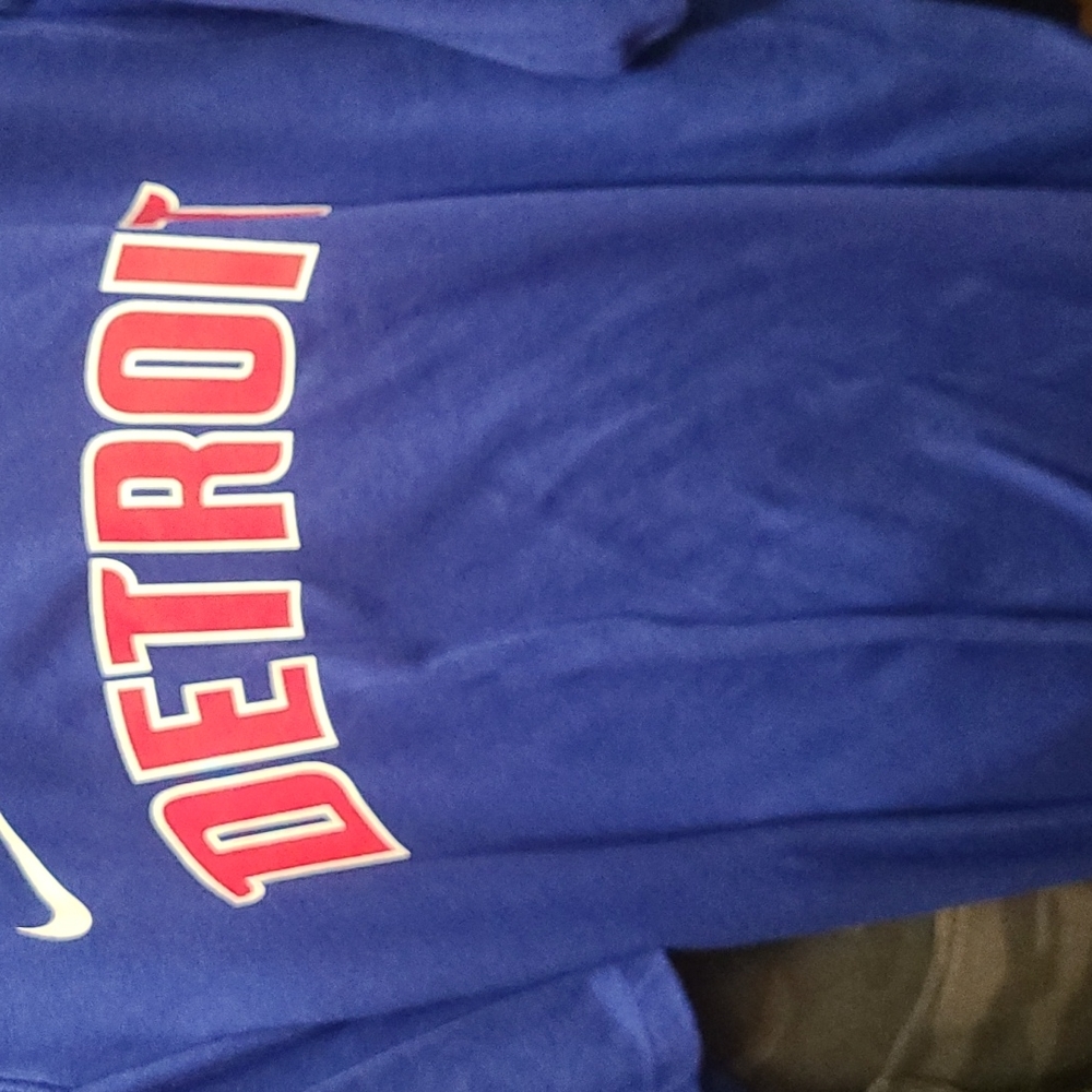 Shirts, Hoodies, Sweat pants, Sweat suits